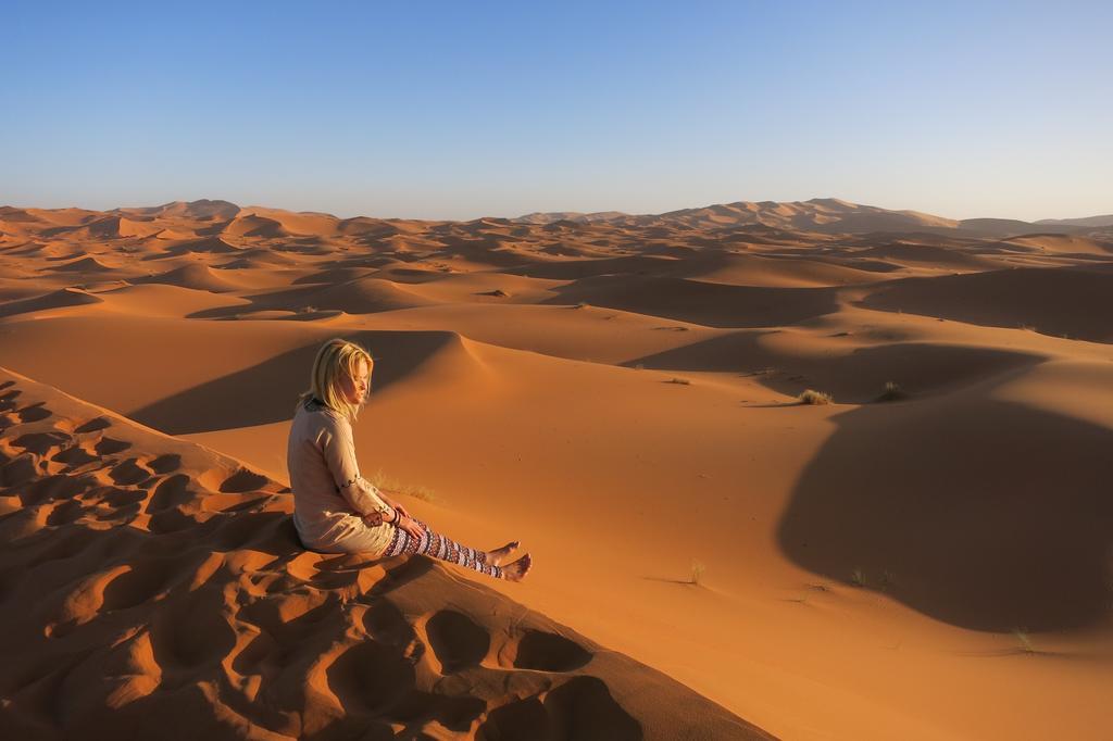 Sahara Camel Tours Camp Hotel Мерцуга Екстериор снимка