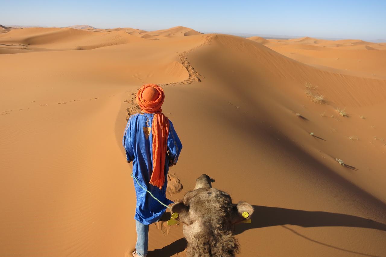 Sahara Camel Tours Camp Hotel Мерцуга Екстериор снимка
