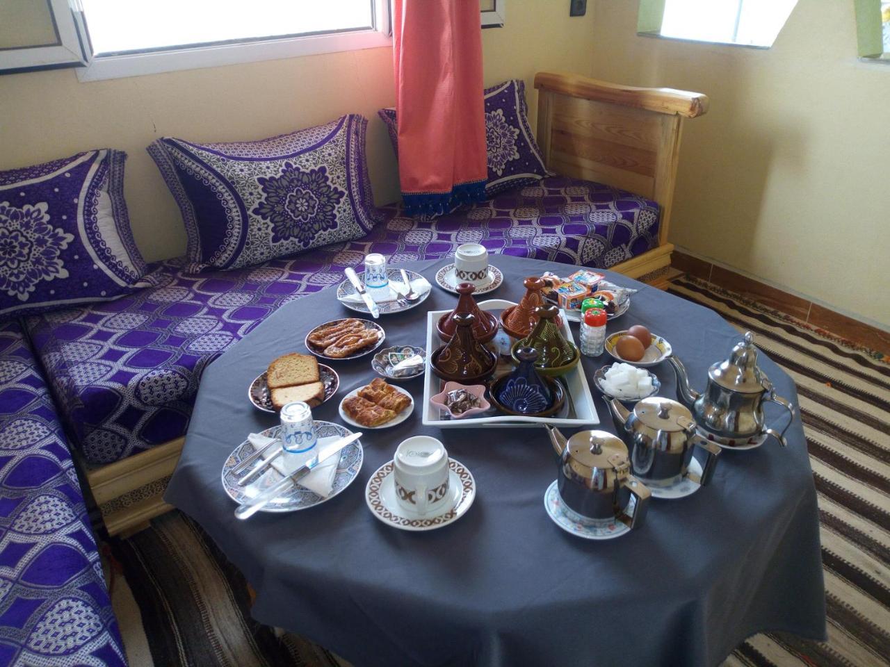 Sahara Camel Tours Camp Hotel Мерцуга Екстериор снимка