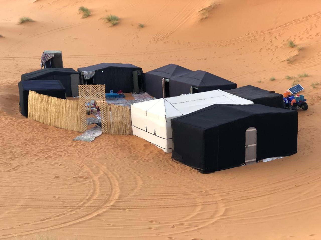 Sahara Camel Tours Camp Hotel Мерцуга Екстериор снимка